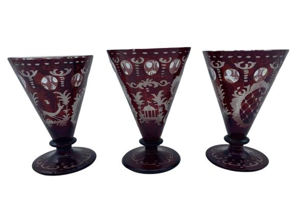 3 VINTAGE BOHEMIAN CUT TO CLEAR CRANBERRY GLASSES (1 of 4)