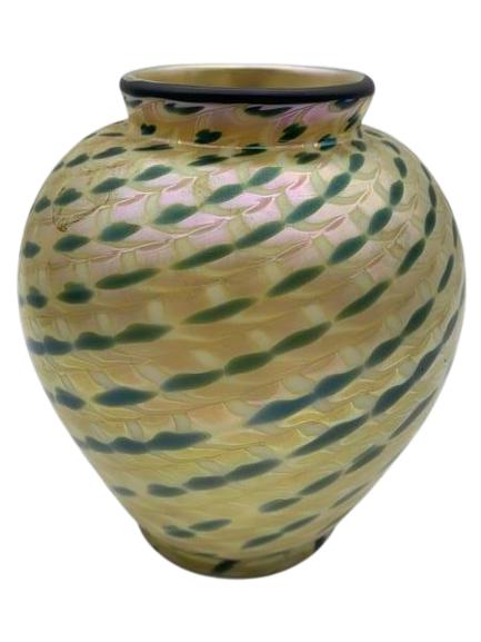 TIFFANY STYLE IRIDESCENT GOLD & GREEN VASE (1 of 3)
