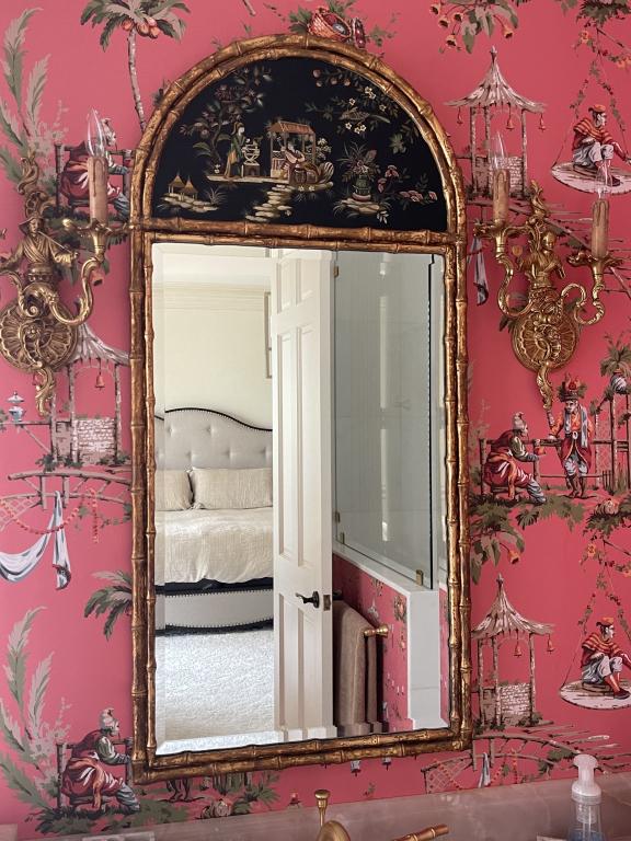 VTG GOLD GILTED CHINOSERIE MIRROR (1 of 3)