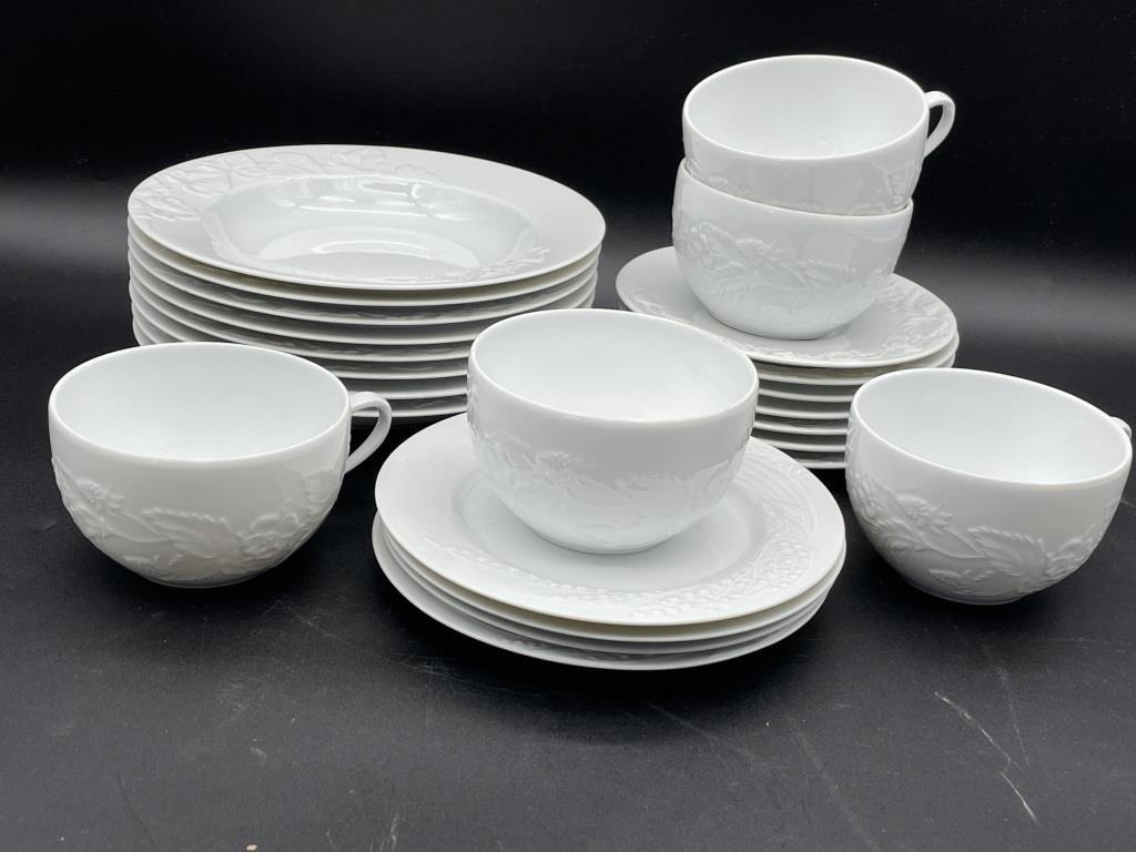 PHILIPPE DESHOULIERES PROMENADE WHITE CHINA SET: PHILLIPPE DESHOULIERES "PROMENADE WHITE" LIMOGES FRANCE CHINA SET-24 PIECES-(4) 7.5" PLATES-(8) 9" BOWLS-(7) 6.5" SAUCERS-(5) 3" X 4.5" D COFFEE CUPS-VERY GOOD PRE-OWNED CONDITION