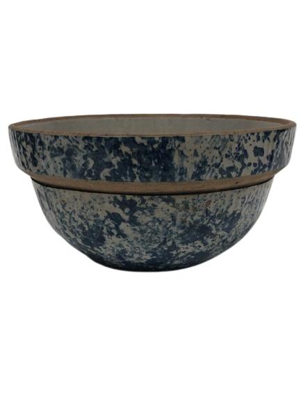 ANTIQUE SPONGEWARE POTTERY BOWL 8.5" (1 of 4)