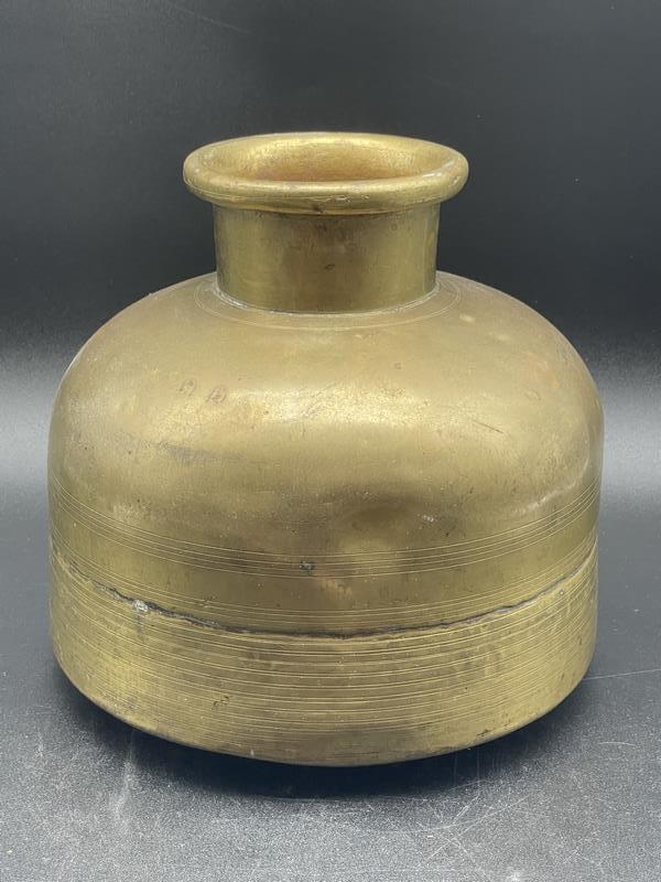 VINTAGE MIDDLE EASTERN PERSIAN BRASS POT 10" (1 of 5)