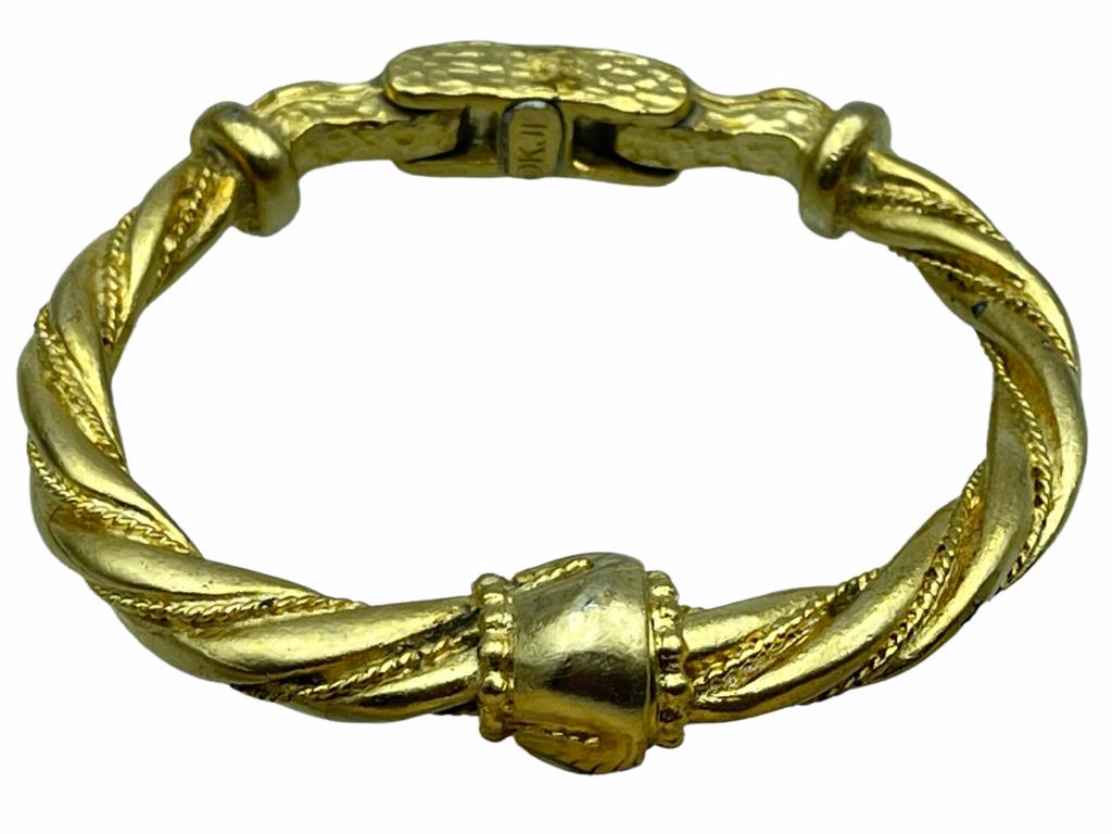 KENNETH JAY LANE GOLD VTG BRACELET (1 of 5)