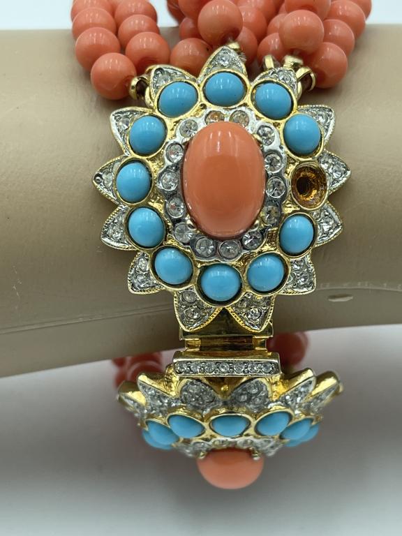 VINTAGE KENNETH LANE  BEADED BRACELET (1 of 3)