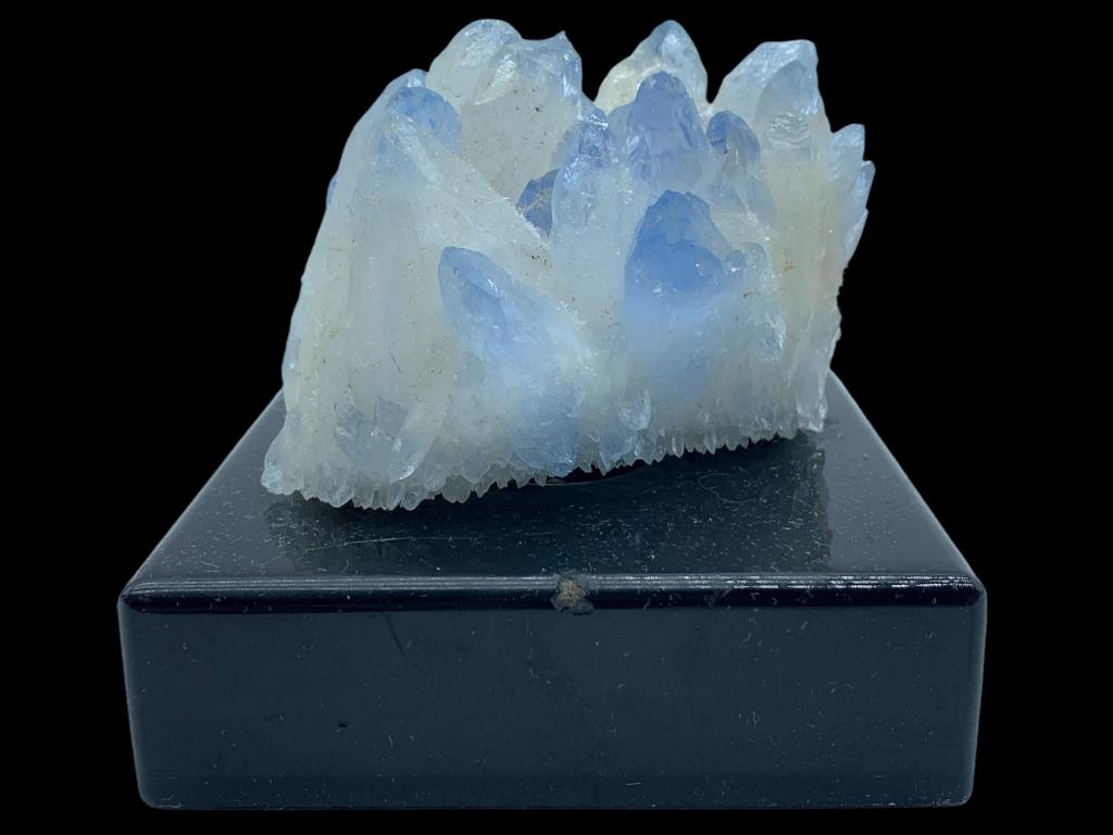 BLUE FROSTY QUARTZ GEODE LIGHT UP PEDESTAL (1 of 3)
