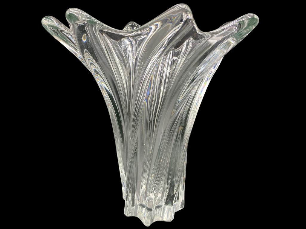 MID CENTURY ART VANNES FRENCH LARGE CRYSTAL VASE (1 of 3)