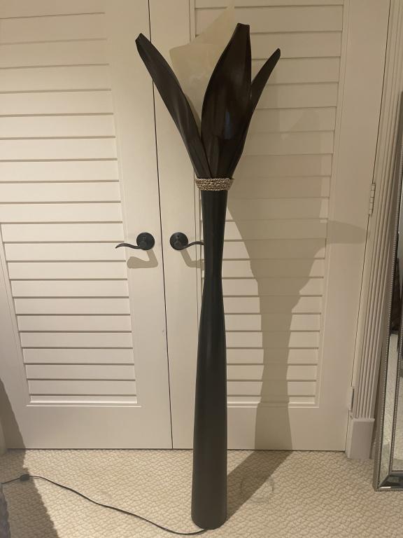 COASTAL TROPICAL PALM FRON STANDING LAMP 67" (1 of 2)