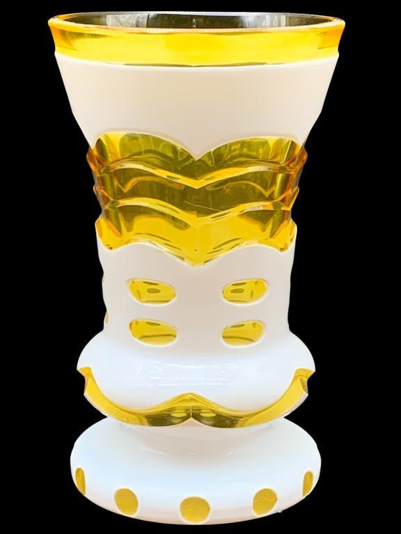 VINTAGE MID CENTURY MURANO INSPIRED YELLOW VASE (1 of 3)