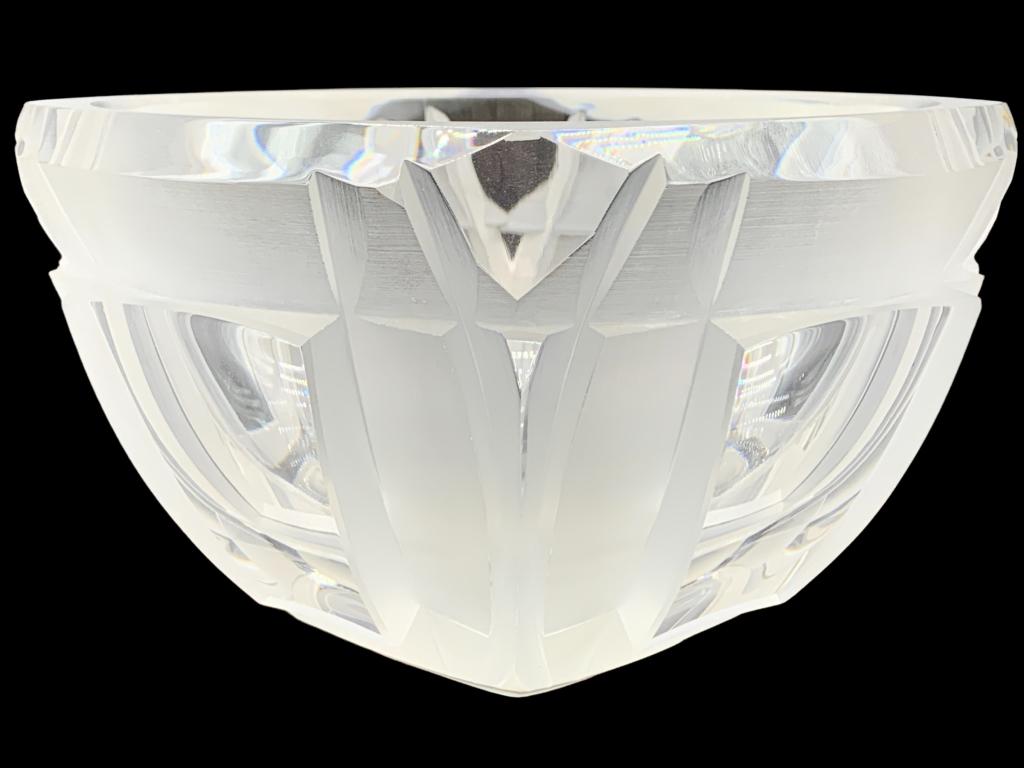 MID CENTURY ARTISAN SIGNED CRYSTAL BOWL 1975 (1 of 4)