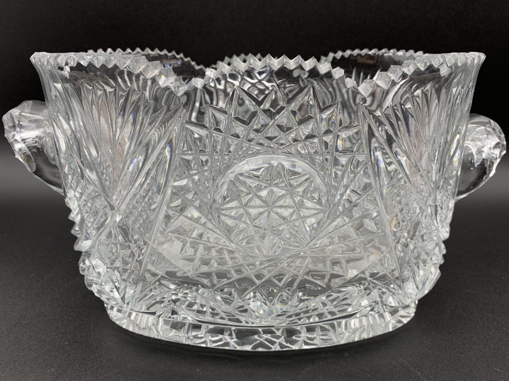 VINTAGE ELEGANT SCALLOPED BOWL ICE BUCKET (1 of 4)