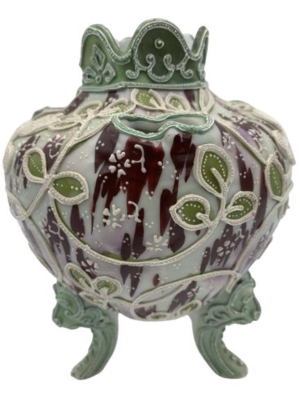 ANTIQUE MORIAGE NIPPON PORCELAIN TRIPOD VASE (1 of 4)