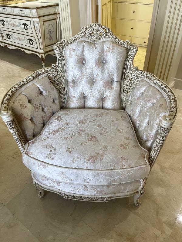 VINTAGE VICTORIAN REVIVAL WINGED BACK BARREL CHAIR (1 of 6)