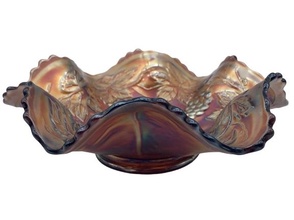 FENTON STYLE CARNIVAL WAVY GRAPE LEAVES COMPOTE (1 of 3)