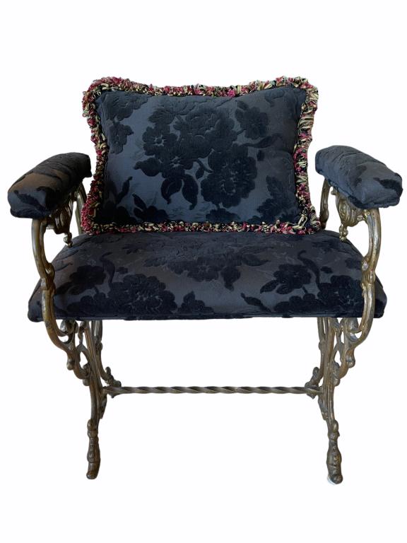 SMALL BLACK DESIGNER CHAIR (1 of 2)