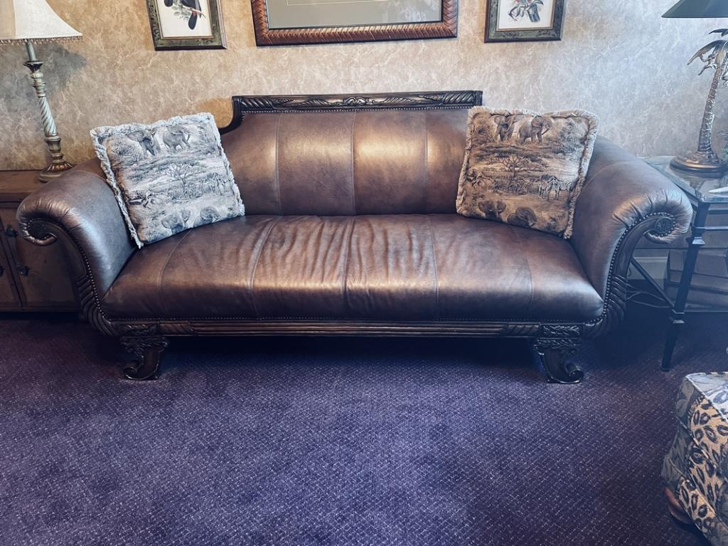 MAITLAND SMITH STYLE LEATHER SOFA (1 of 2)