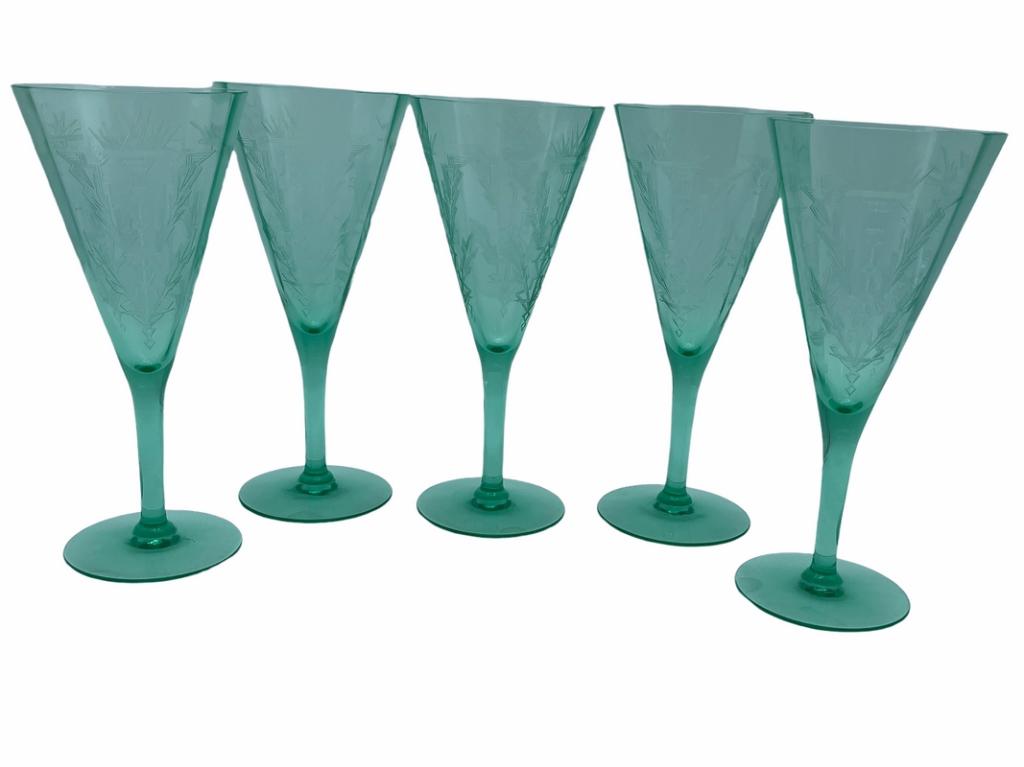 VTG SET OF 5 GREEN ETCHED GLASS CHAMPAGNE FLUTES (1 of 3)