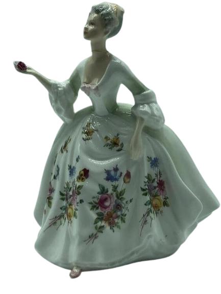 ROYAL DOULTON FIGURINE "DIANA" WITH BOX 9": VINTAGE ROYAL DOULTON FIGURINE "DIANA" W BOX | TRADITIONAL MODERN HOME DECOR VINTAGE FURNITURE - IN BOX-9" APPROX-VERY GOOD CONDITION WEAR CONSISTENT WITH AGE AND USE -EH2522