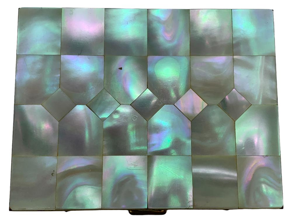 VINTAGE HINGED MOTHER OF PEARL CIGARETTE CASE (1 of 4)