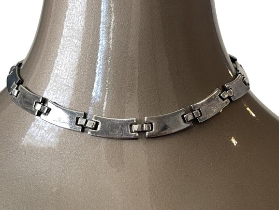 STERLING SILVER LINK CHOKER: STERLING SILVER LINK CHOKER
