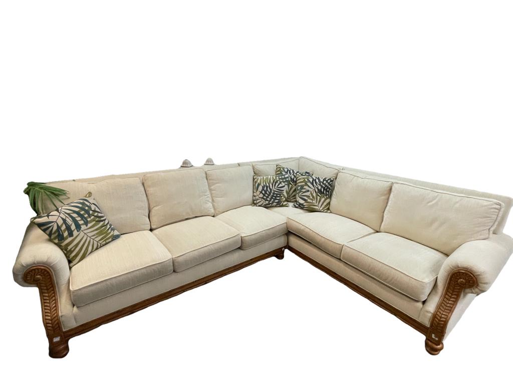 TOMMY BAHAMA COASTAL MODERN SECTIONAL SOFA 121" (1 of 7)