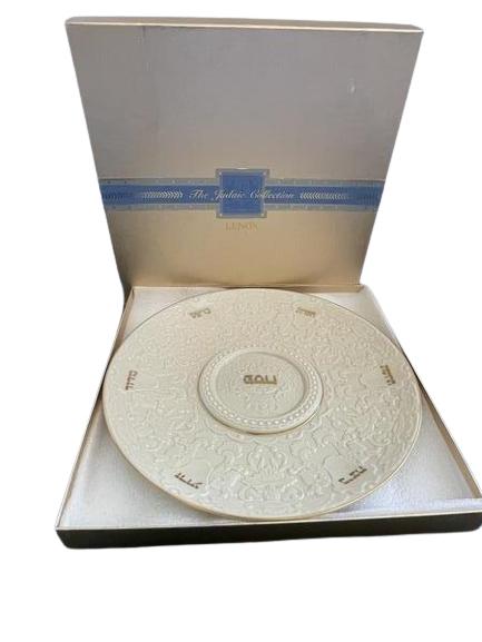 VTG LENOX JUDIACA SERIES SEDAR PLATE: VTG LENOX JUDIACA SERIES SEDAR PLATE Very good condition.All items must be picked up by appointment on February 15 or February 16. The home is located in Pga National. Any items not picked up by 3 o��