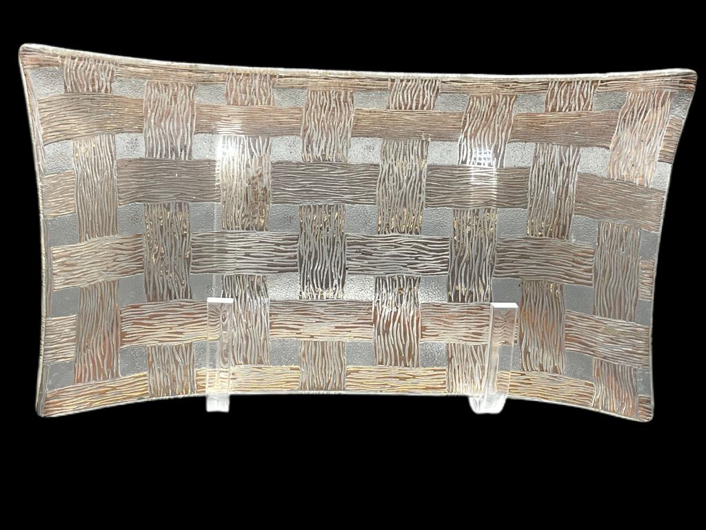 GEORGE BRIARD STYLE GOLD ENHANCED PLATE: GEORGE BRIARD STYLE GOLD ENHANCED PLATE