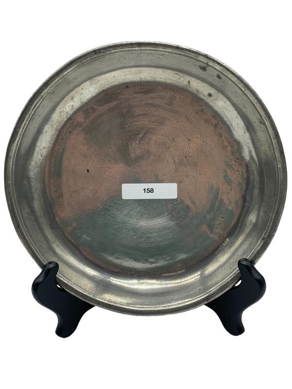 VTG ENGLISH INN PEWTER 8.25" DEEP DINNER PLATE (1 of 2)