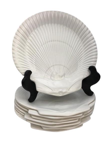 WEDGWOOD ETRURIA & BARLASTON SHELL PLATES SET OF 8 (1 of 3)