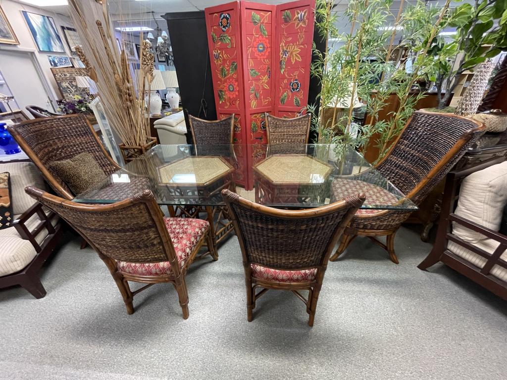 TOMMY BAHAMA LEXINGTON DINING TABLE & CHAIR SET (1 of 16)