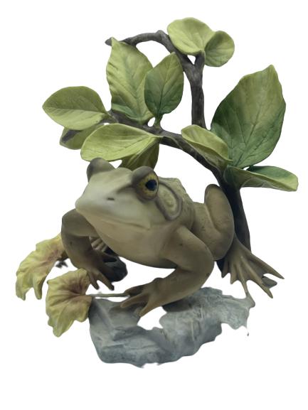 CYBIS GARDEN FROG PORCELAIN FIGURINE: CYBIS GARDEN FROG PORCELAIN FIGURINE