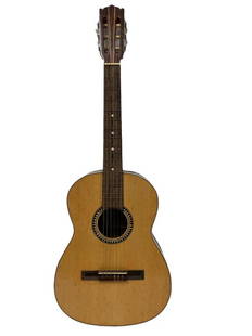 GIANNINI ACOUSTIC GUITAR & CASE: GIANNINI ACOUSTIC GUITAR & CASE-MADE IN SAO PAULO BRAZIL-GOOD PRE OWNED CONDITION, WEAR, SMALL BREAK TO EDGE, SEE ALL PHOTOS THIRD PARTY SHIPPING REQUIRED ON ALL ITEMS. A list of shippers can be found