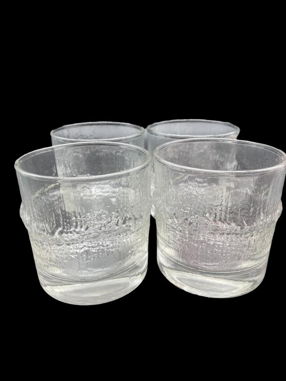 SET OF 4  GLACIER RIDGED TUMBLER ROCKS GLASSES (1 of 4)