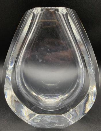 VTG BACCARAT FRANCE NEPTUNE TEARDROP VASE 7": VTG FRENCH BACCARAT NEPTUNE TEARDROP VASE -7" X 6" X 2" APPROX- Design by Thomas Bastide- Used Condition Consistent with Age (See Photos) - Note Damage: Star Chip on Back Side of Vase (See Photos)