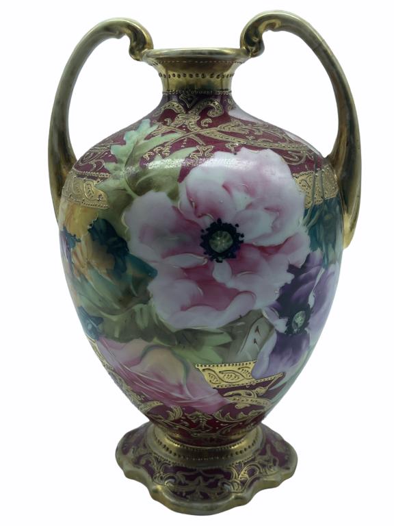ANTIQUE HANDPAINTED NIPPON MORIMURA VASE: ANTIQUE HANDPAINTED NIPPON MORIMURA VASE THIRD PARTY SHIPPING OR LOCAL PICKUP REQUIRED ON ALL ITEMS. A list of shippers can be found in our Shipping Policy and in our Terms & Conditions of each au