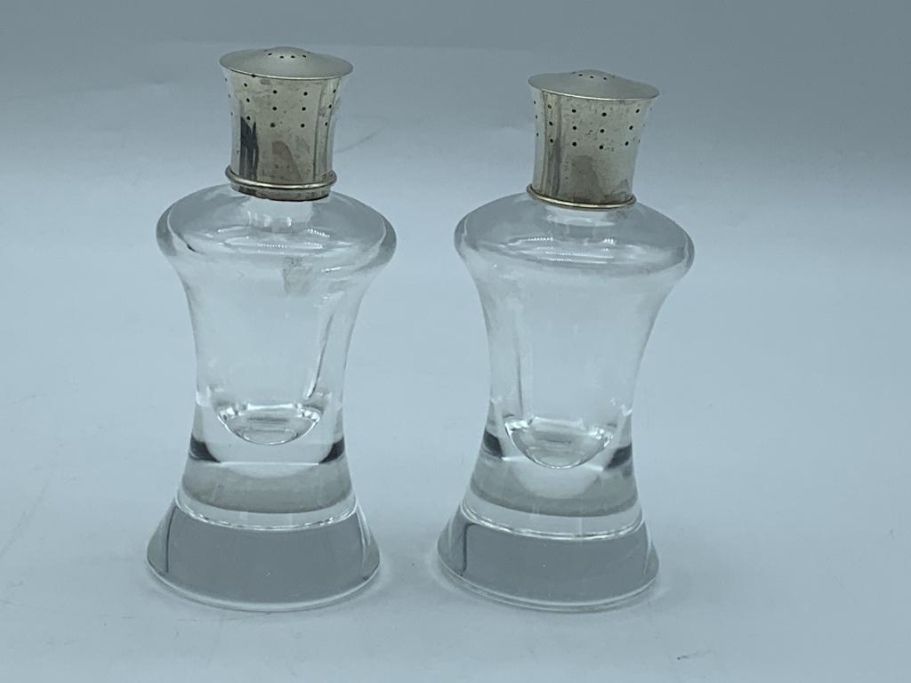 STEUBEN STYLE DECO STERLING SALT & PEPPER SHAKERS: STEUBEN STYLE DECO STERLING SALT & PEPPER SHAKERS THIRD PARTY SHIPPING OR LOCAL PICKUP REQUIRED ON ALL ITEMS. A list of shippers can be found in our Shipping Policy and in our Terms & Conditions o