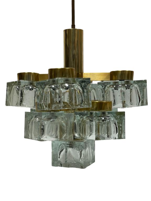 GAETANO SCIOLARI GLASS ICE CUBE MURANO CHANDELIER: GAETANO SCIOLARI GLASS ICE CUBE MURANO CHANDELIER | MID CENTURY MODERN MID MOD VINTAGE FURNITURE HOME DECOR LIGHTING "16" x 14" x 14" approx -PRE OWNED CONDITION, MINOR CHIPS TO GLASS, WEAR TO METAL-D