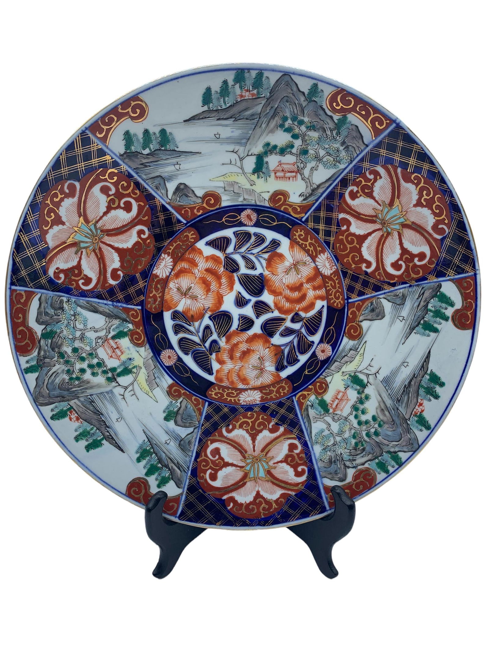 VINTAGE GOLD IMARI ASIAN FLOWER PLATTER: VINTAGE GOLD IMARI ASIAN FLOWER PLATTER- Unique Hand Painted Detail- Gold Leaf Accents- Made in Japan- Good Used Condition Consistent with Age (See Photos)