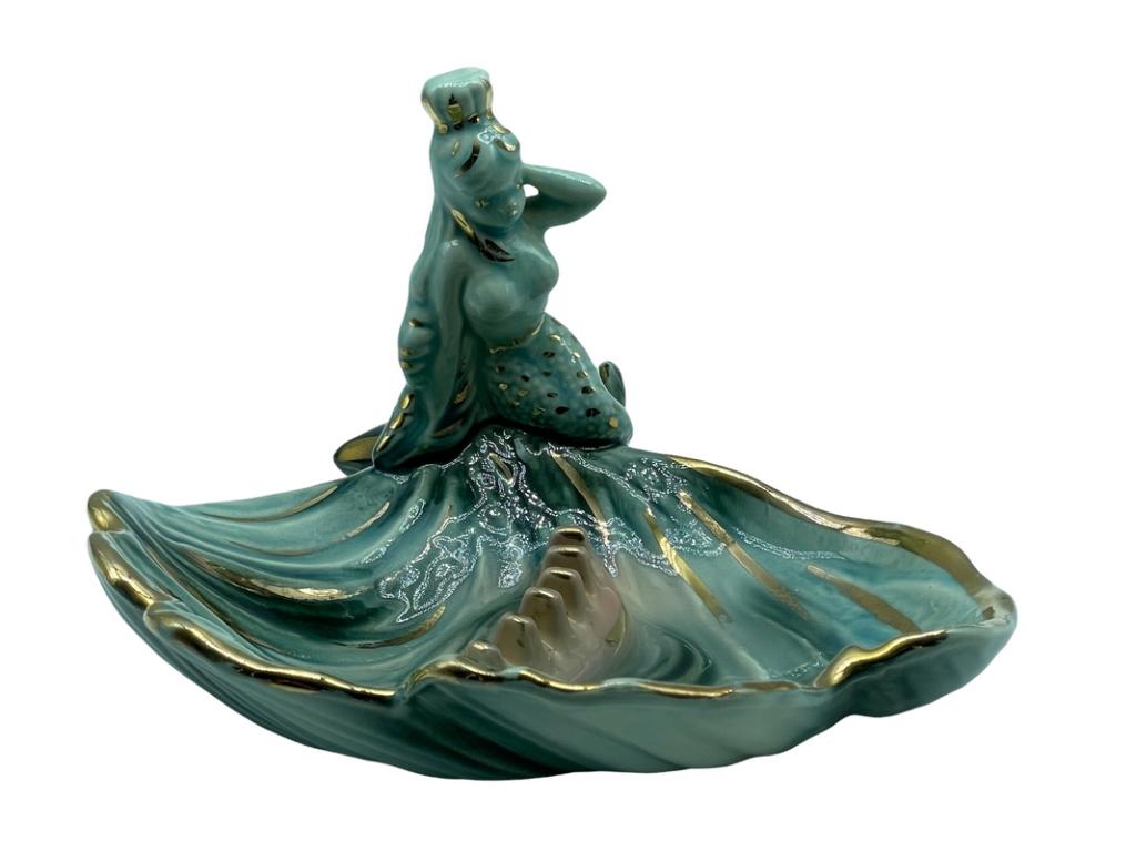 VTG HULL POTTERY ROYAL EBB TIDE MERMAID ASHTRAY: VINTAGE MID CENTURY HULL POTTERY ROYAL EBB TIDE ASHTRAY / TRINKET TRAY W MERMAID SEA FOAM GREEN & GOLD | MID MOD MCM HOME BAR ACCESSORIESVERY GOOD PRE OWNED CONDITION-DP62222 THIRD PARTY SHIPPING REQU