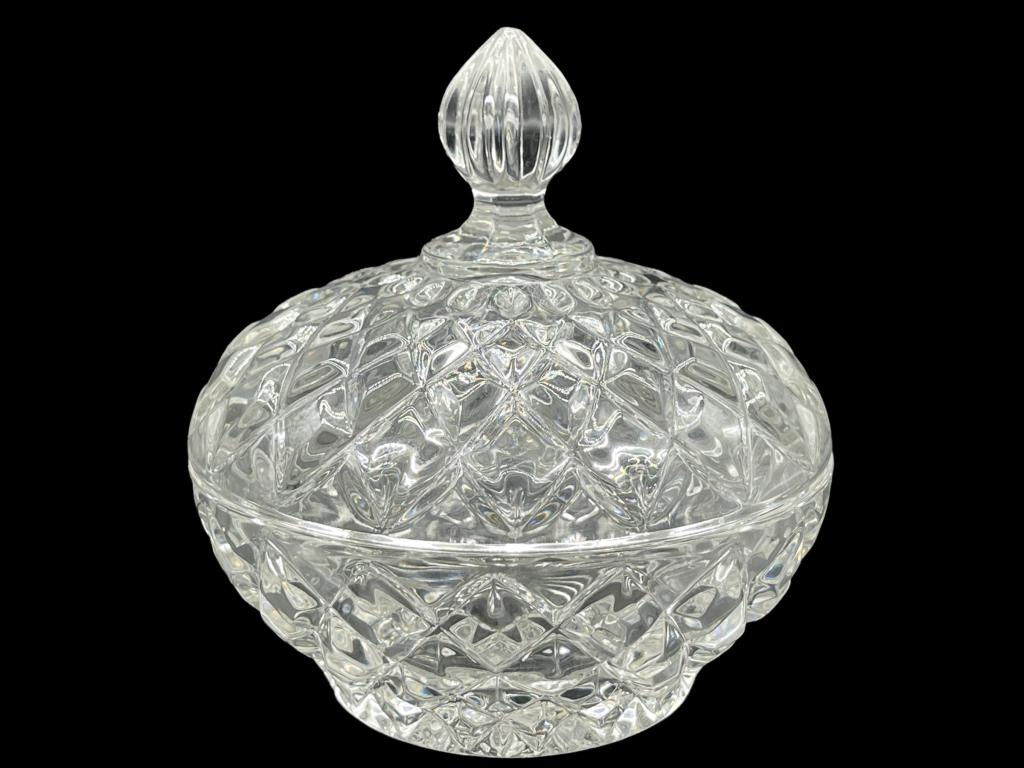 VINTAGE CUT GLASS COVERED CANDY DISH: VINTAGE CUT GLASS COVERED CANDY DISH