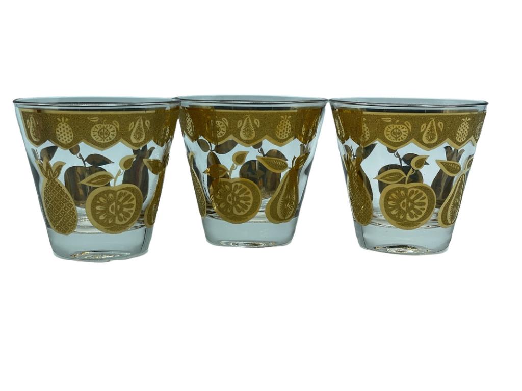 3 GEORGES BRIARD STYLE GOLD FRUIT TUMBLER GLASSES: SET OF 3 GEORGES BRIARD STYLE GOLD CITRUS FRUIT TUMBLER GLASSES | COLLECTIBLE GLASSWARE DRINKWARE BARWARE HOME BAR MID CENTURY MODERN HOME DECOR ACCESSORIES-3.5" APPROX-VERY GOOD PRE OWNED CONDITION -