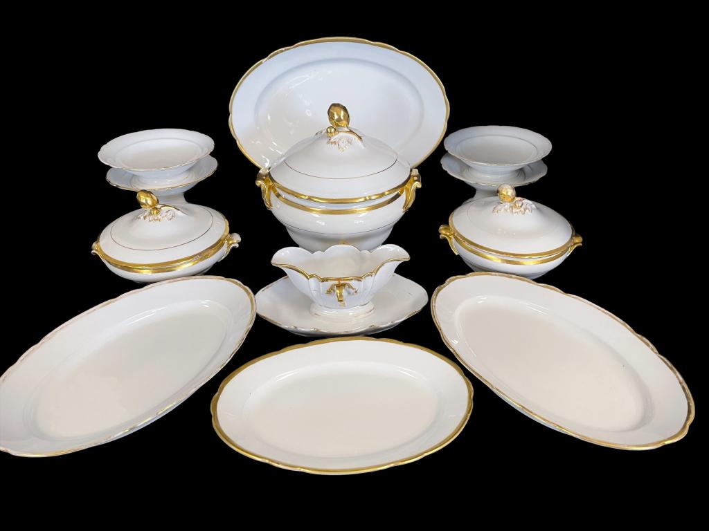 12pc FRENCH ANTIQUE GOLD RIM PORCELAIN SERVING SET: 12 PIECE FRENCH ANTIQUE GOLD RIM PORCELAIN SERVING SET | LIMOGES STYLE TABLEWARE FRANCE -4 SERVING PLATTERS-2 14" -1 16"-1 12"-2 COVERED VEGETABLE BOWLS 10"-1 LARGE COVERED VEG BOWL 12"-1 GRAVY BOAT 1