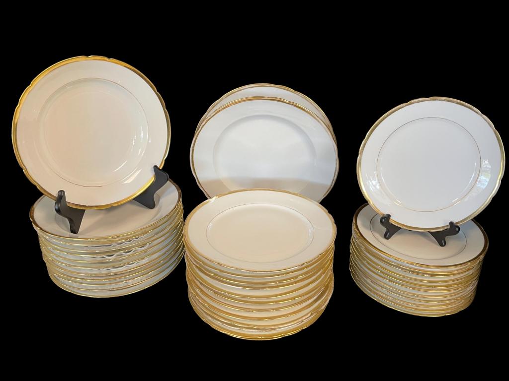 38pc FRENCH ANTIQUE GOLD RIM PLATE & BOWL SET: 39 PIECE FRENCH ANTIQUE GOLD RIM PORCELAIN PLATE SET | LIMOGES STYLE TABLEWARE FRANCE *SERVICE FOR 12 -11 9" PLATES-12 8" PLATES-12 9" SOUP BOWLS-2 11" PLATES-1 13" PLATE-PRE OWNED CONDITION, WEAR TO