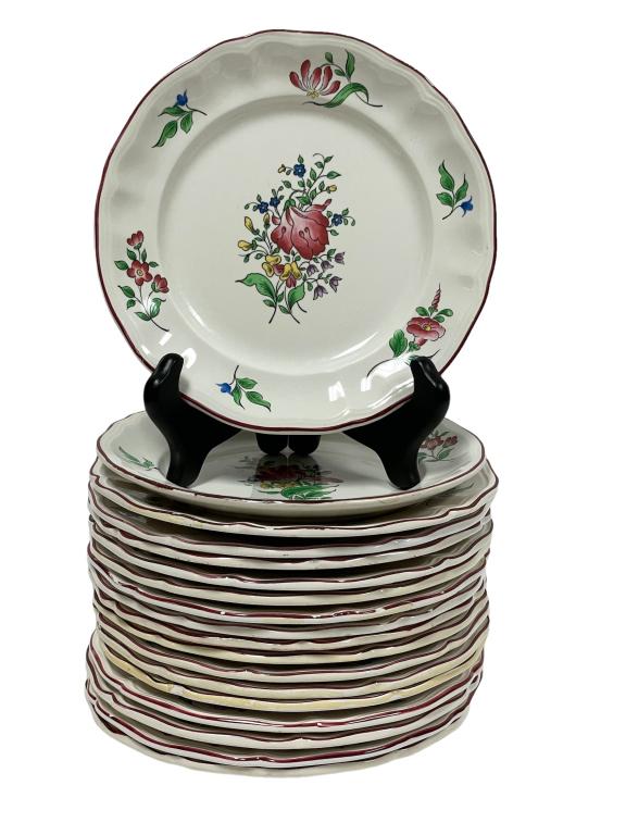 16 VTG K&G LUNEVILLE CENTRAL ROSE 8" PLATES: 16 VINTAGE K&G LUNEVILLE FRANCE CENTRAL ROSE 8" PLATES | OLD STRAUSBERG KELLER AND GUERIN EARTHENWARE -8" DIAMETER EACH-PRE OWNED CONDITION, MINOR CHIPS AND WEAR TO FINISH, DISCOLORATION, AS IS-DP7822