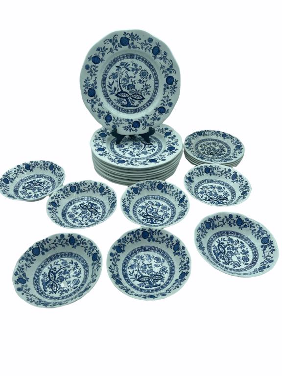 21 PCS.VTG ENOCH WEDGWOOD TURNSTALL CHINA: 21 PCS.VTG ENOCH WEDGWOOD TURNSTALL CHINA -SEE ALL PICTURES FOR CONTION. SOME CRAZING AND DOISCOLORATION. 2 DINNER PLATES HAVE SMALL CHIPS