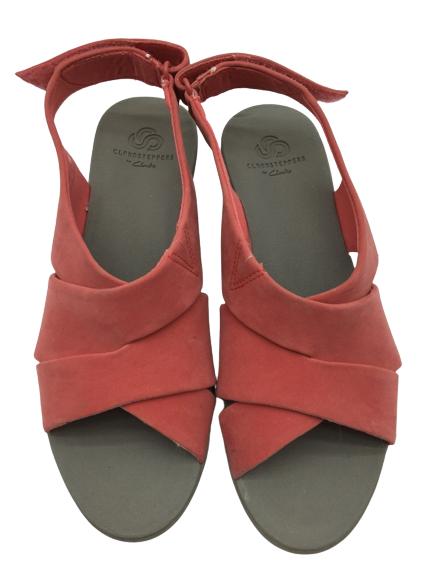 CLARKS CLOUDSTEPPERS SLINGBACK SANDALS 6.5: CLARKS CLOUDSTEPPERS SLINGBACK SANDALS 6.5 -GOOD CONDITION