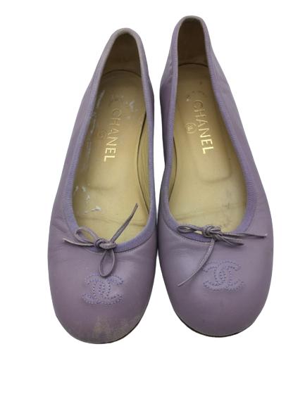 VTG CHANEL LEATHER LAVENDER FLATS SZ 37 (1 of 3)