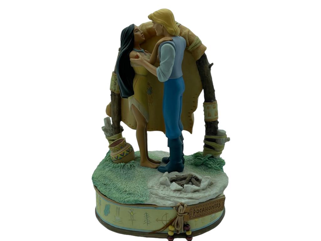VTG DISNEY POCAHONTAS & JOHN "COLORS OFTHE WIND": VTG DISNEY POCAHONTAS & JOHN "COLORS OFTHE WIND" -MUSIC BOX