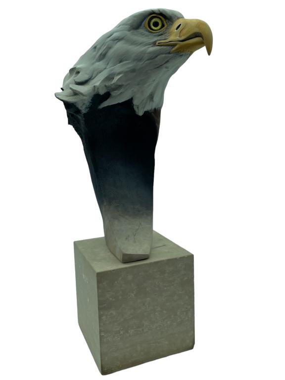 VTG MARIO FERNANDEZ AMERICAN EAGLE SCUPTURE: -VTG MARIO FERNANDEZ AMERICAN EAGLE SCUPTURE - HAND PAINTED, WOOD CARVED-JR 7/15