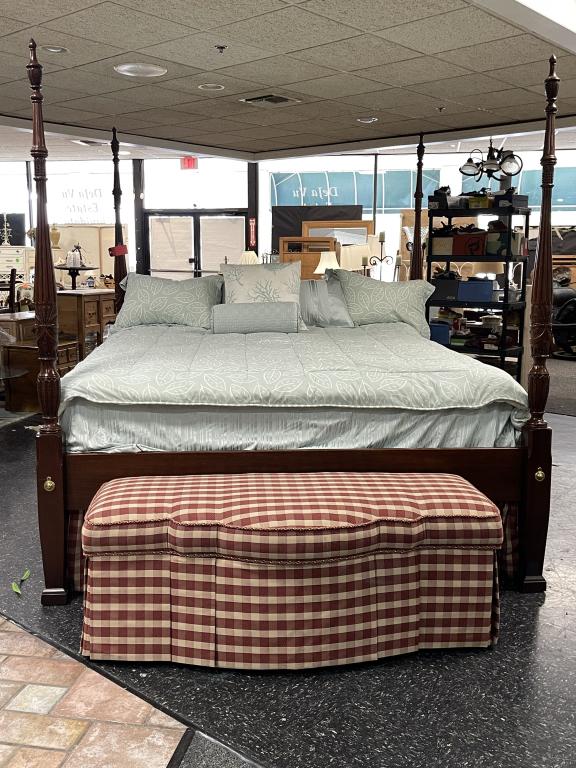 STICKLEY DESIGNER 4 POSTER KING BED FRAME: STUNNING STICKLEY DESIGNER 4 POSTER KING BED FRAME