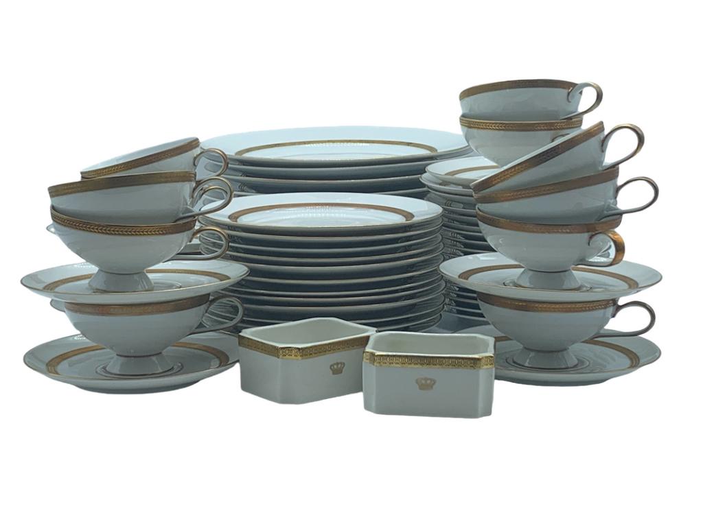 VTG ROSENTHAL "LAUREL WREATH" LARGE SET OF CHINA: VTG ROSENTHAL "LAUREL WREATH" LARGE SET OF CHINA